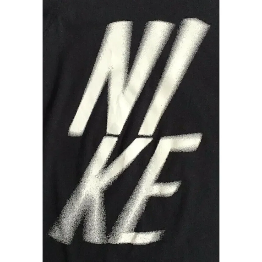 The Nike Tee Women’s Small / White Fuzzy / Blurry / Distorted /Block NIKE Grapic